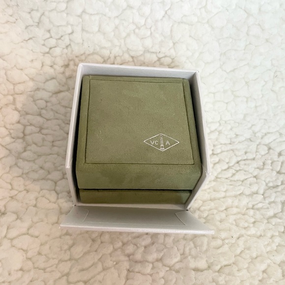 Van Cleef & Arpels Gift Box Set - Picture 4 of 6